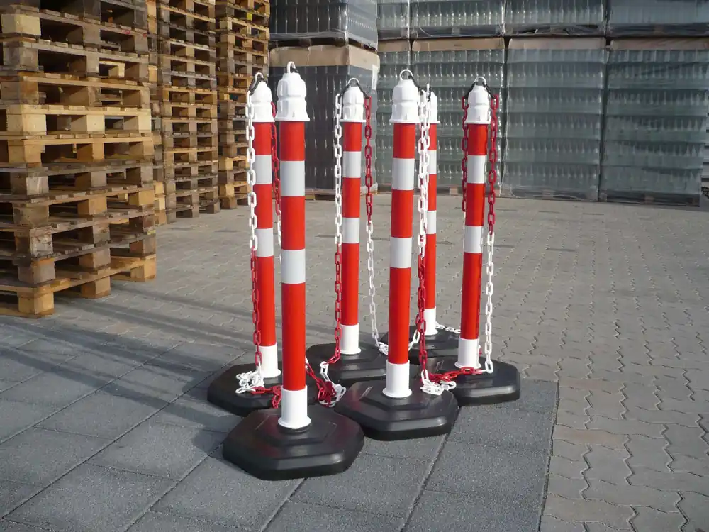 TEMKA Absperrpfosten-Set Multi-Max 6 Pfosten rot retroreflektierend + 5 x Kette 3 m Neuheit